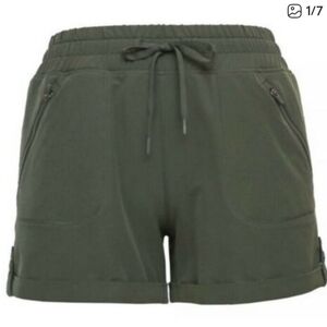 Tangerine Trek Outdoors Cuffed Shorts in Olive